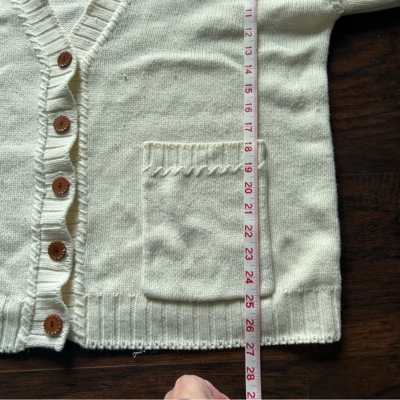 [Liz Baker] White Button Cardigan - Picture 6 of 9